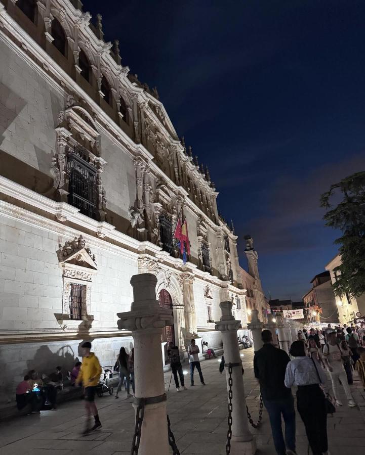 Sonar En La Plaza Cervantes 3 Alcalá de Henares Dış mekan fotoğraf